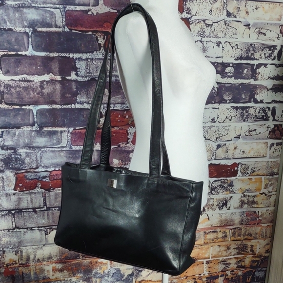 Perlina Black Leather Laptop Bag - Picture 6 of 12